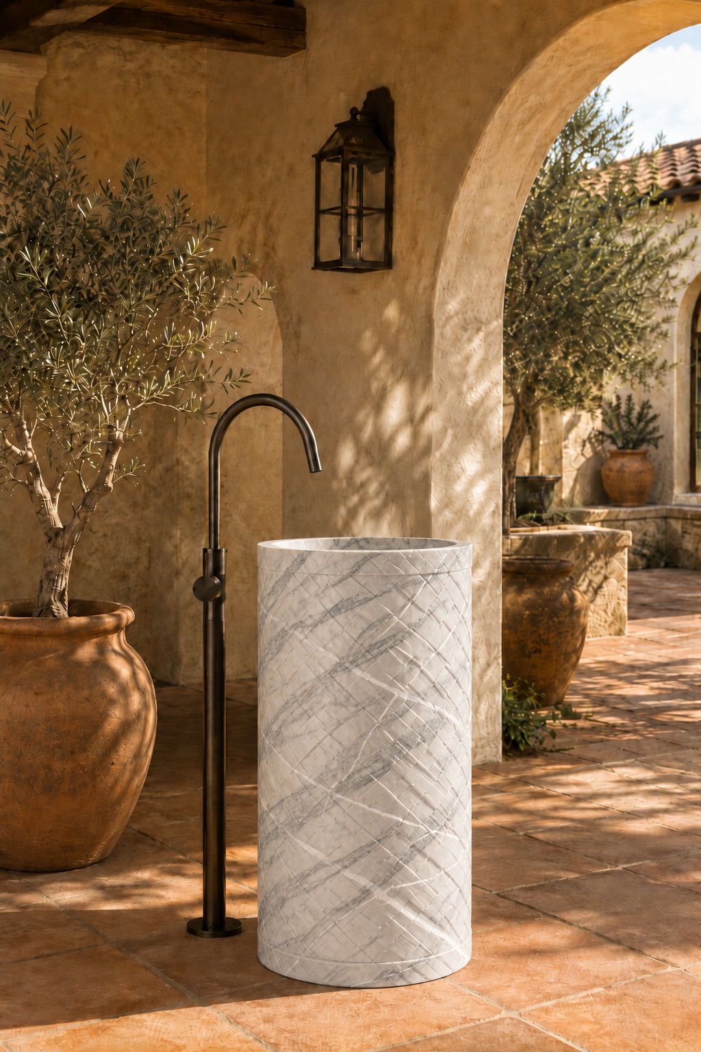 Arabescato Corchia pedestal 
